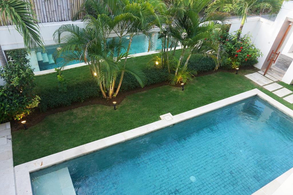 Moonlight Villa Bali Nusa Dua  Exterior photo